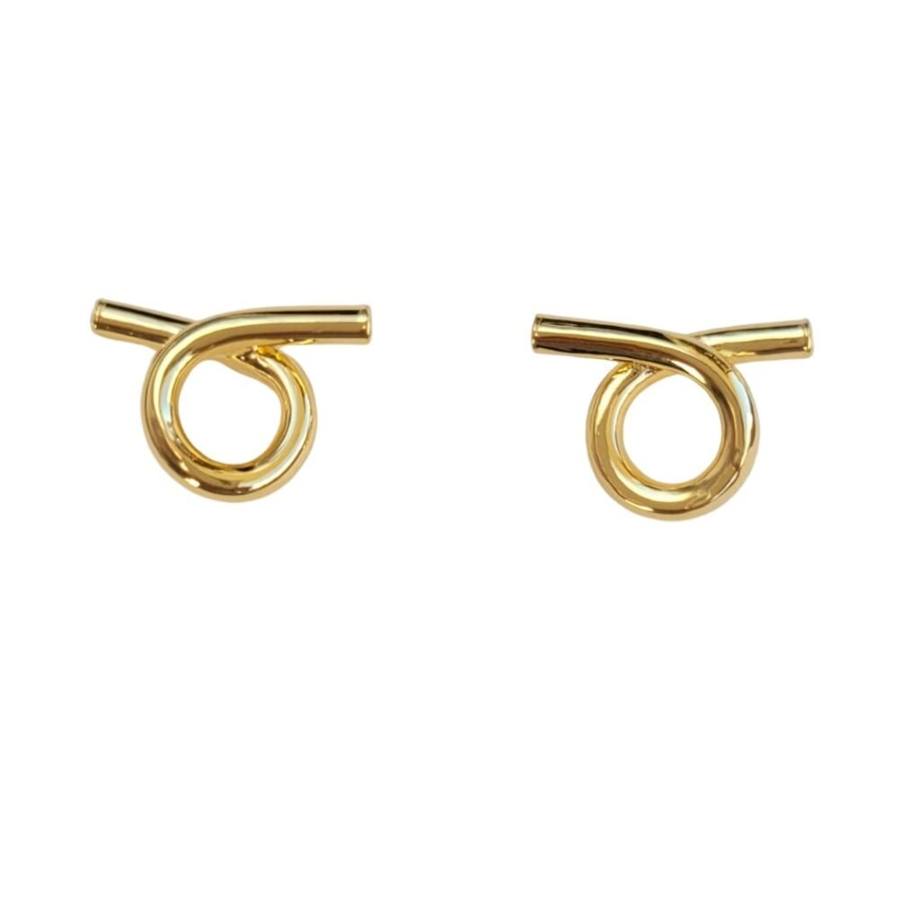 Brinco nozinho pequeno prata 950 com banho ouro 18k