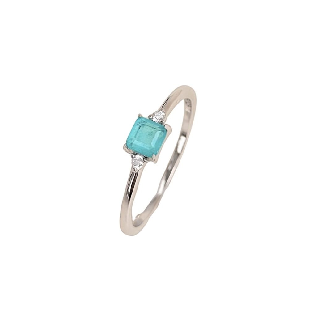 Anel em Prata 925 com cristal quadrado turmalina fusion e cristais incolores