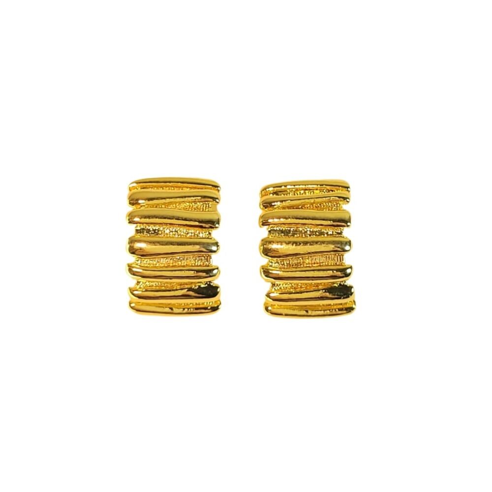 Brinco meia argola texturizada banho ouro 18k