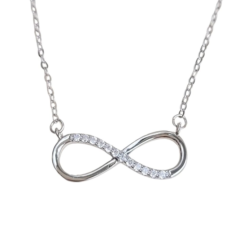 Colar infinito em Prata 925 cravejado micro zircônias cristal